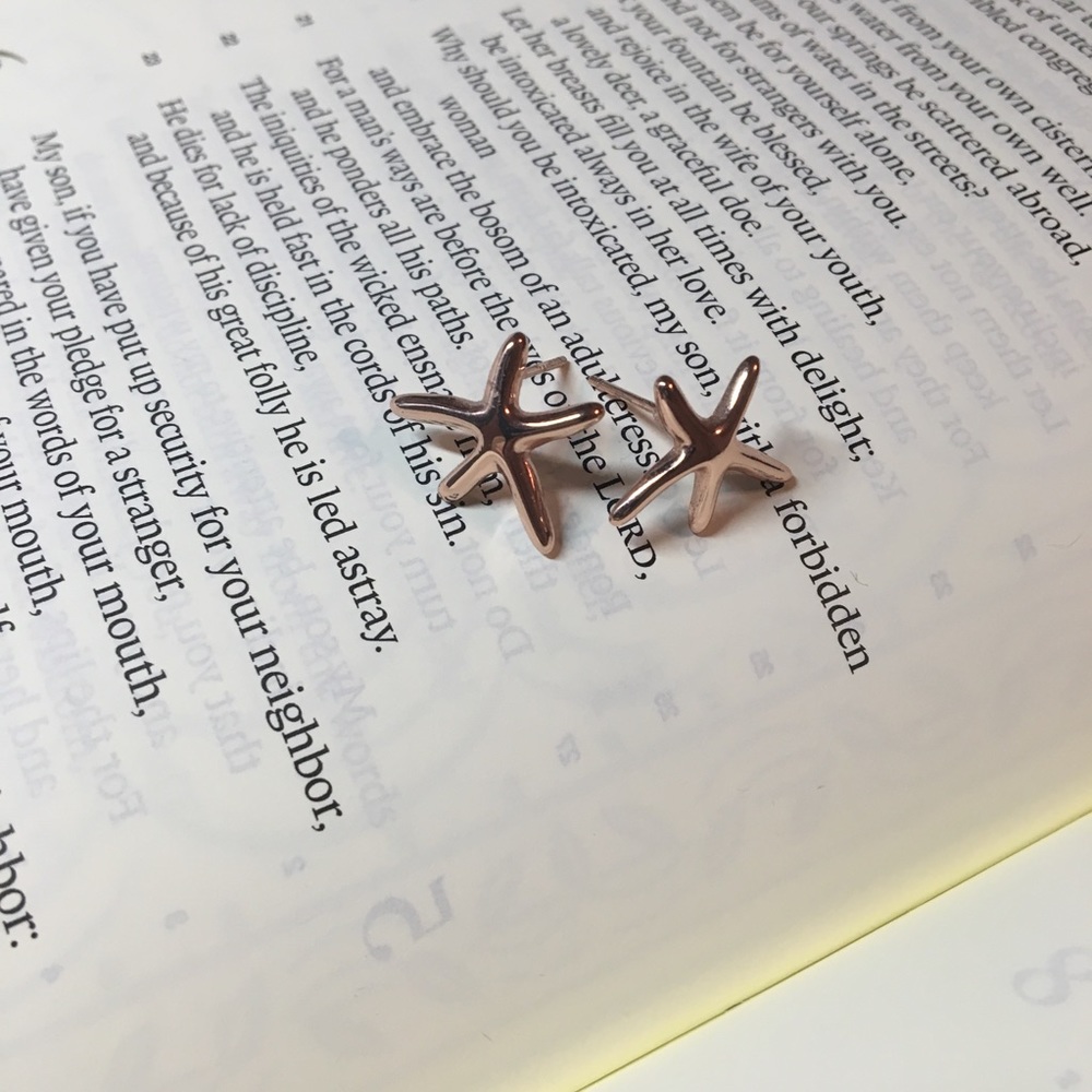 Starfish gold plated stud earrings